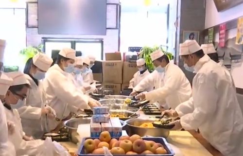 武漢按下重啟鍵 食品企業(yè)與餐飲業(yè)經(jīng)濟活力逐步恢復，歌舞活動再添生機